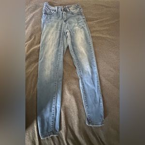 Light wash fashion nova skinny jeans